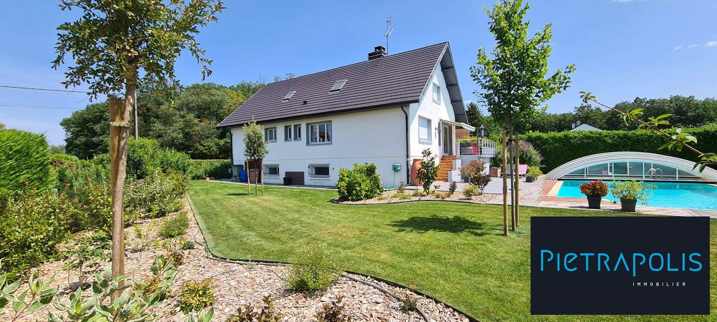 Maison 8 pièces 224 m² · à Corcelles-lès-Cîteaux · 224 m² · 450 000 €