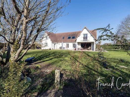 Maison à vendre 415 000 € 8 pièces 4 chambres 225 m² 1 928 m² de terrain Centre Ville Gournay-en-Bray 76220