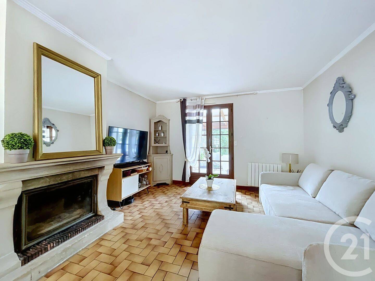 Maison 6 pièces 114 m² · à Verneuil-en-Halatte · 113,5 m² · 320 000 €