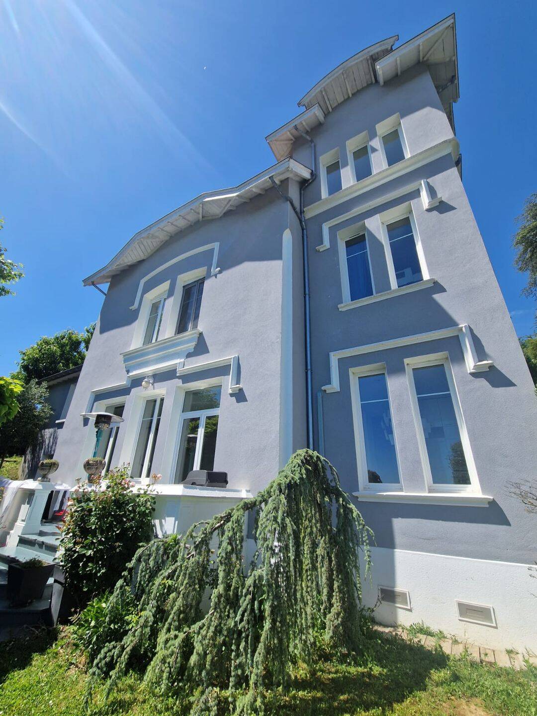 Maison 6 pièces 158 m² · à Neyron · 157,6 m² · 4 000 €/mois