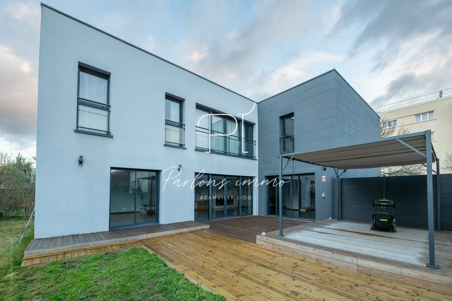 Maison 6 pièces 212 m² · à Créteil · 212,2 m² · 949 000 €