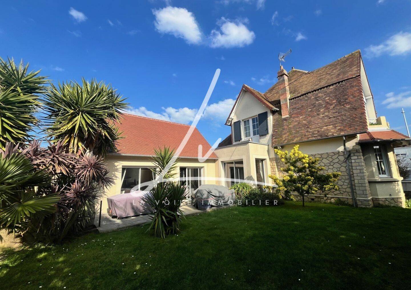 Maison 8 pièces 185 m² · à Ouistreham · 185 m² · 895 000 €