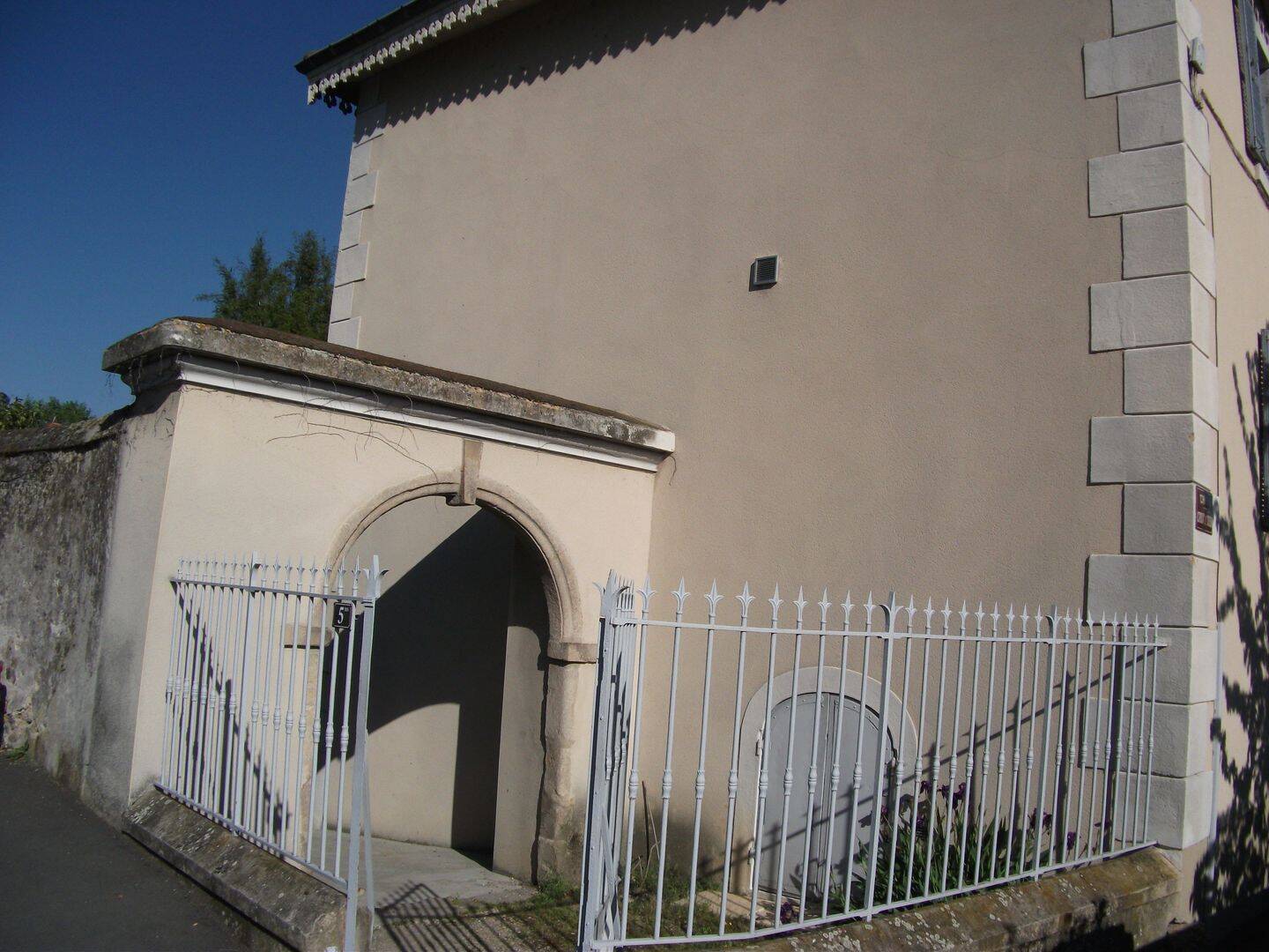 Appartement 3 pièces 45 m² · à Condrieu · 45 m² · 589 €/mois