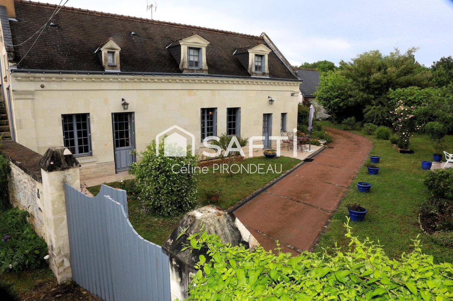 Maison 5 pièces 160 m² · à La Chapelle-sur-Loire · 160 m² · 285 000 €