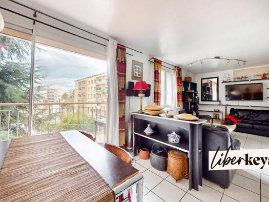 Appartement à vendre 159 000 € 3 pièces 1 chambre 60 m² 2ème étage Bonnevay - La Soie - Les Brosses Villeurbanne 69100