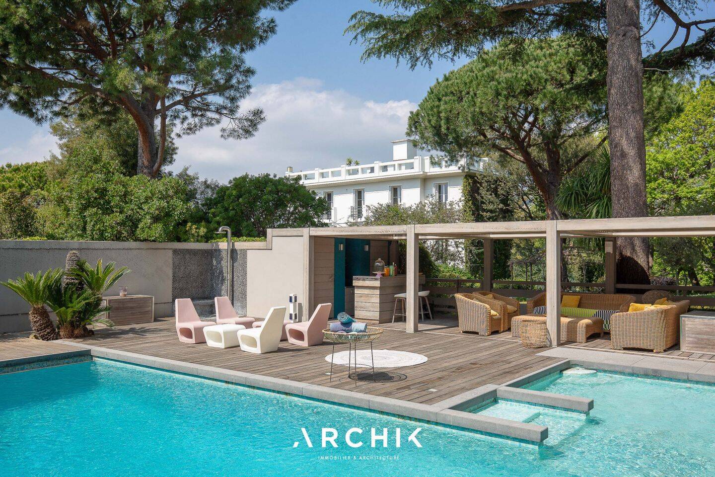 Maison 13 pièces 457 m² · à Cannes · 457 m² · 7 400 000 €