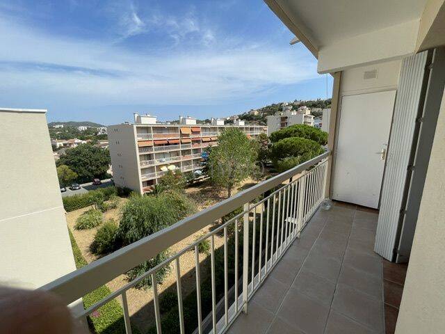 Appartement 2 pièces 47 m² · à Saint-Raphaël · 46,5 m² · 768 €