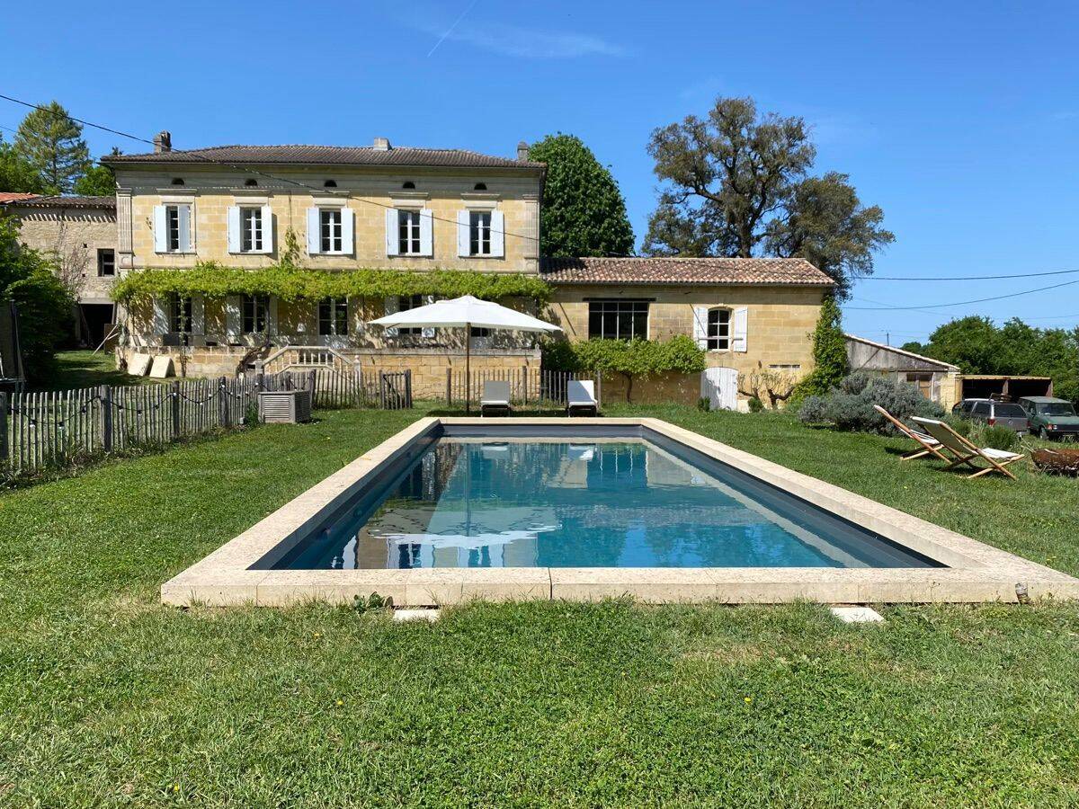 Maison 8 pièces 265 m² · à Créon · 265 m² · 698 000 €