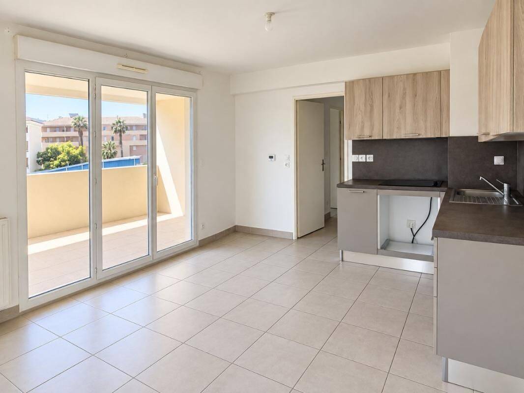 Appartement 3 pièces 56 m² · à La Seyne-sur-Mer · 56 m² · 866 €/mois