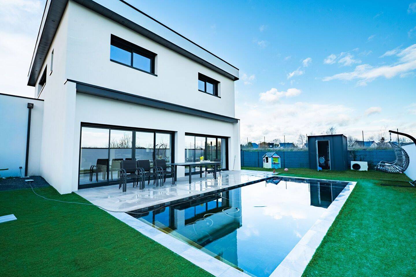 Maison 5 pièces 200 m² · à Loire-Authion · 200,4 m² · 569 000 €