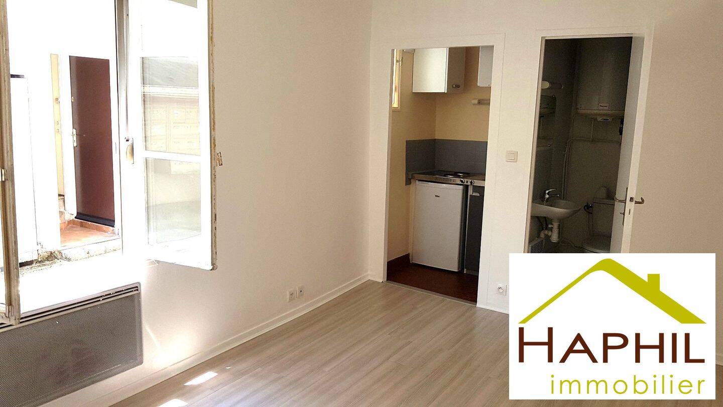 Appartement 1 pièce 18 m² · à Orléans · 17,7 m² · 403 €