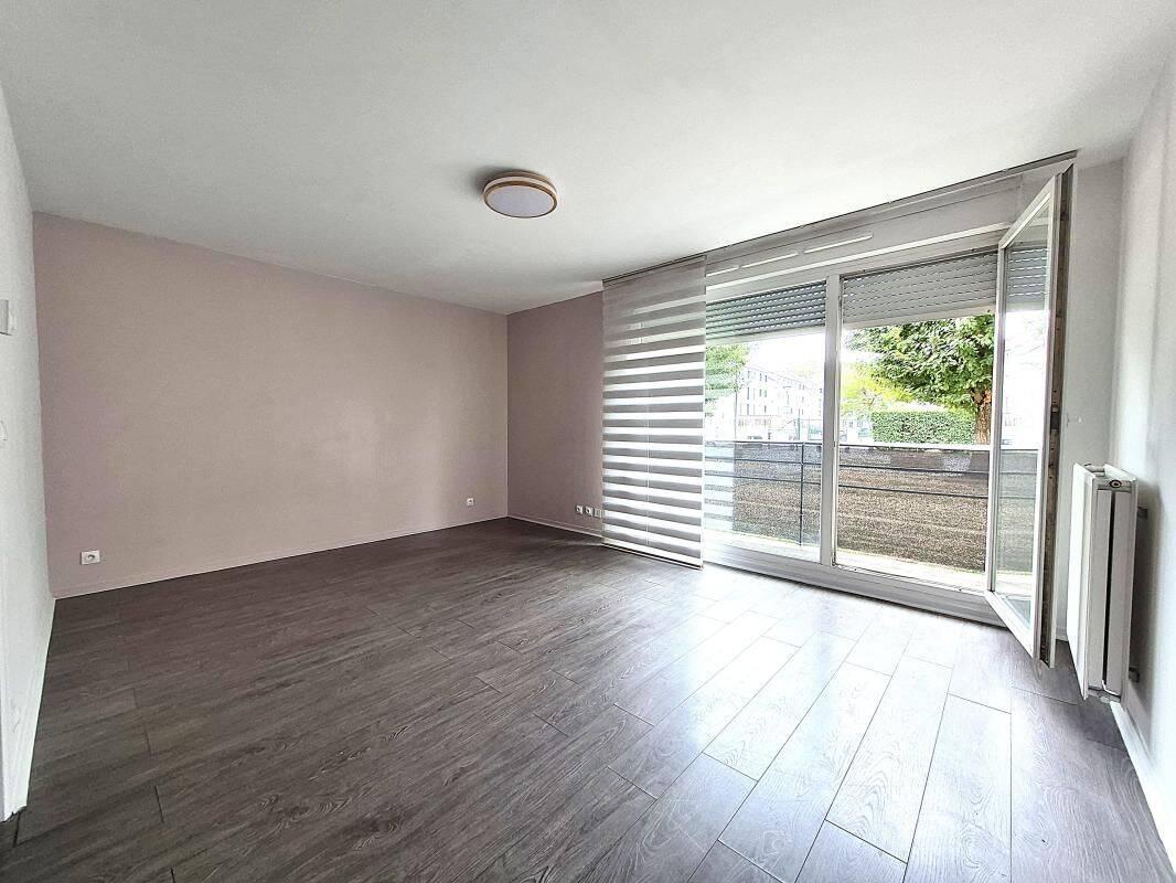 Appartement 1 pièce 31 m² · à Savigny-le-Temple · 31 m² · 90 000 €