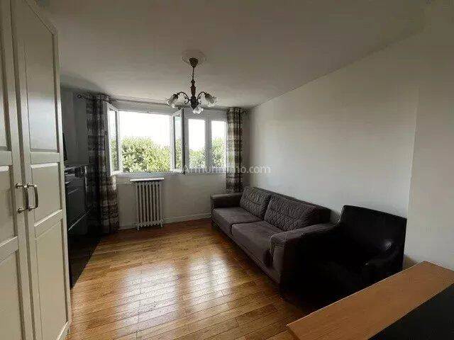Appartement 2 pièces 49 m² · à Joinville-le-Pont · 49 m² · 1 290 €