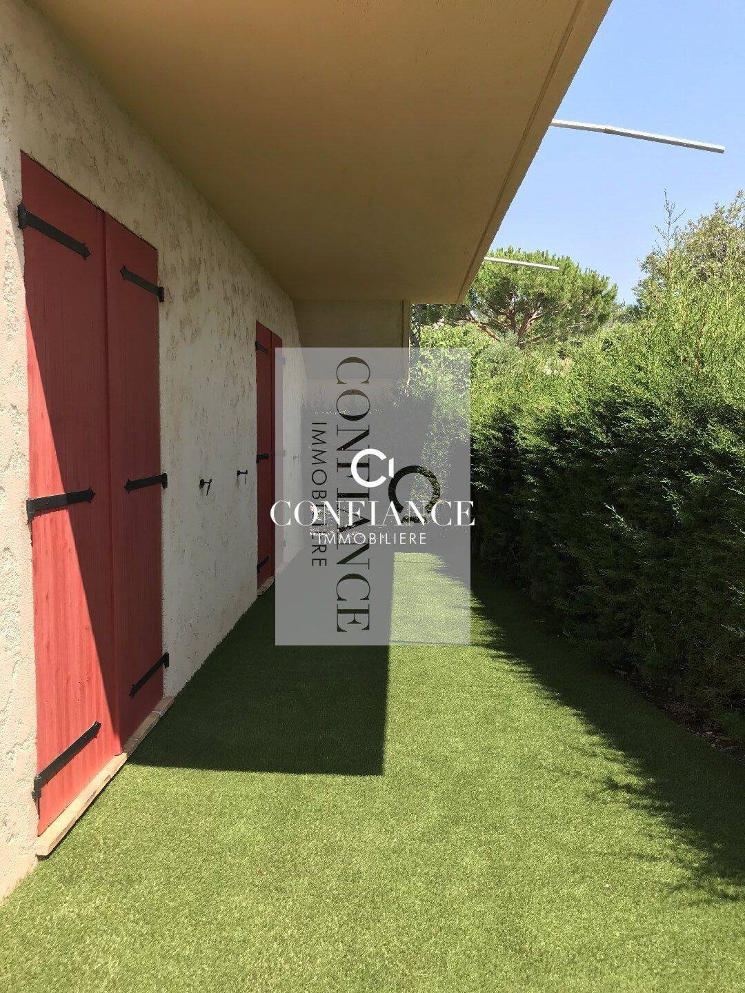 4 PIECES VIDE EN RDJ REZ DE MAISON - TERRON NICE OUEST — 12