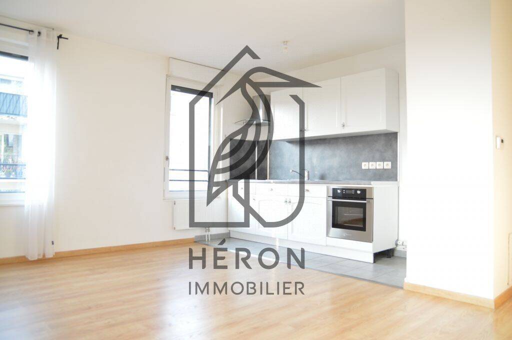 Appartement 3 pièces 54 m² · à Lille · 53,8 m² · 852 €