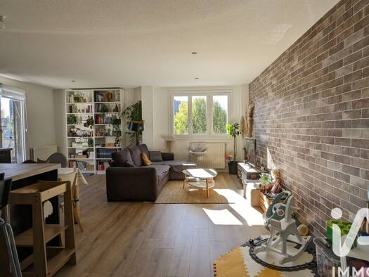 Appartement à vendre 167 000 € 4 pièces 3 chambres 92,9 m² Étage 3/3 Ormeau-Figarol Tarbes 65000