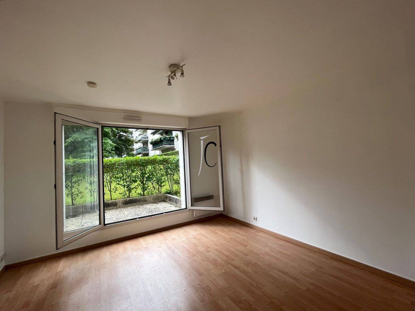 Appartement 1 pièce 24 m² · à Maisons-Alfort · 24,3 m² · 740 €/mois