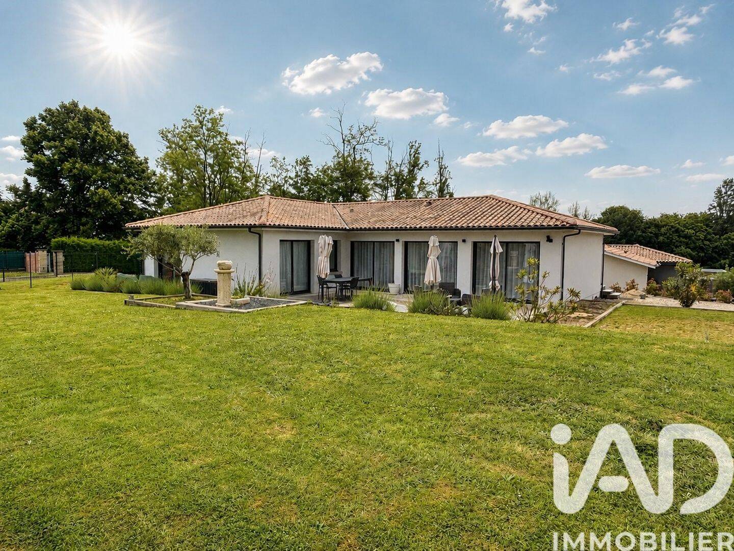 Maison 6 pièces 147 m² · à Sallebœuf · 147 m² · 455 000 €
