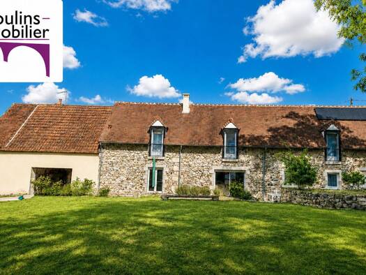 Maison à vendre 262 000 € 6 pièces 3 chambres 192 m² 1 388 m² de terrain Noyant-d'Allier 03210
