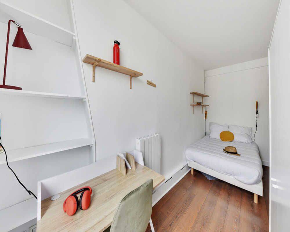 Appartement 5 pièces 90 m² · à Paris 10ème Arrondissement · 90 m² · 1 265 €