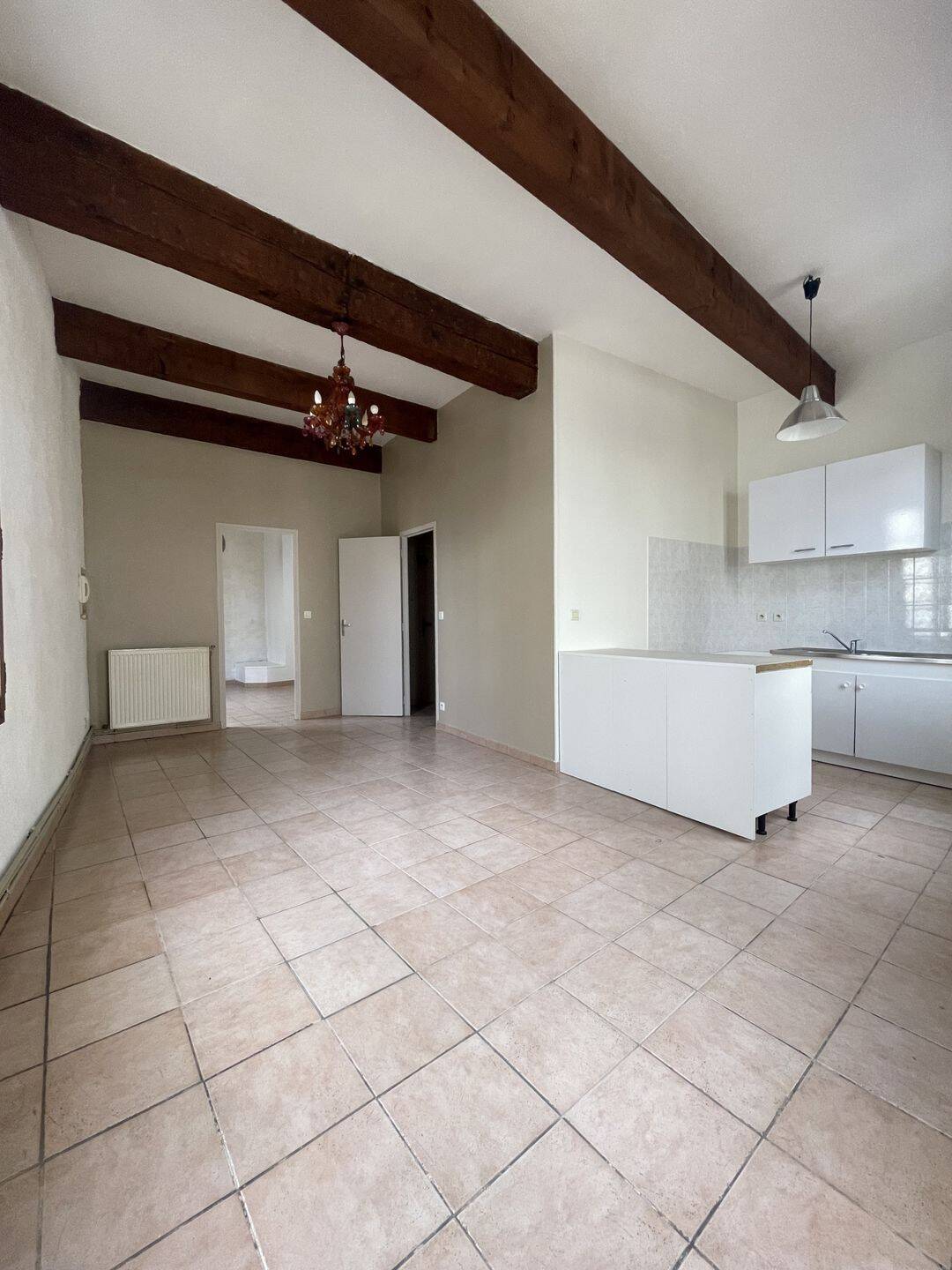 Appartement 2 pièces 50 m² · à Arles · 50 m² · 650 €
