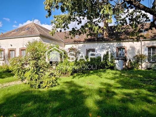 Maison à vendre 249 000 € 8 pièces 5 chambres 246 m² 2 000 m² de terrain Gron 89100