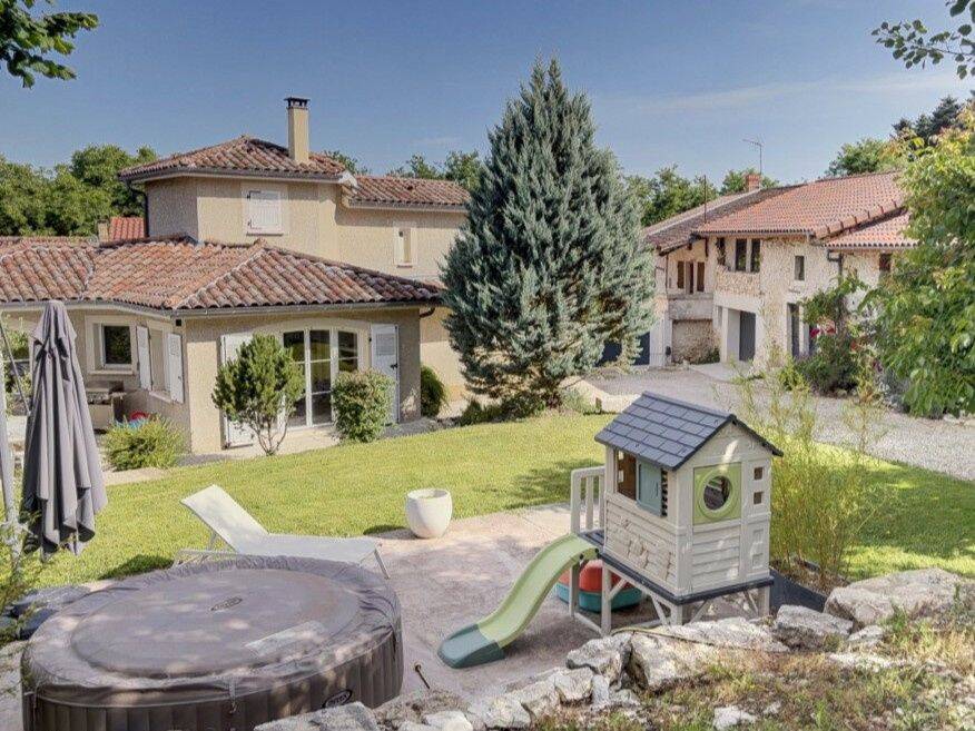 Maison 6 pièces 173 m² · à Pont-d'Ain · 173 m² · 468 000 €