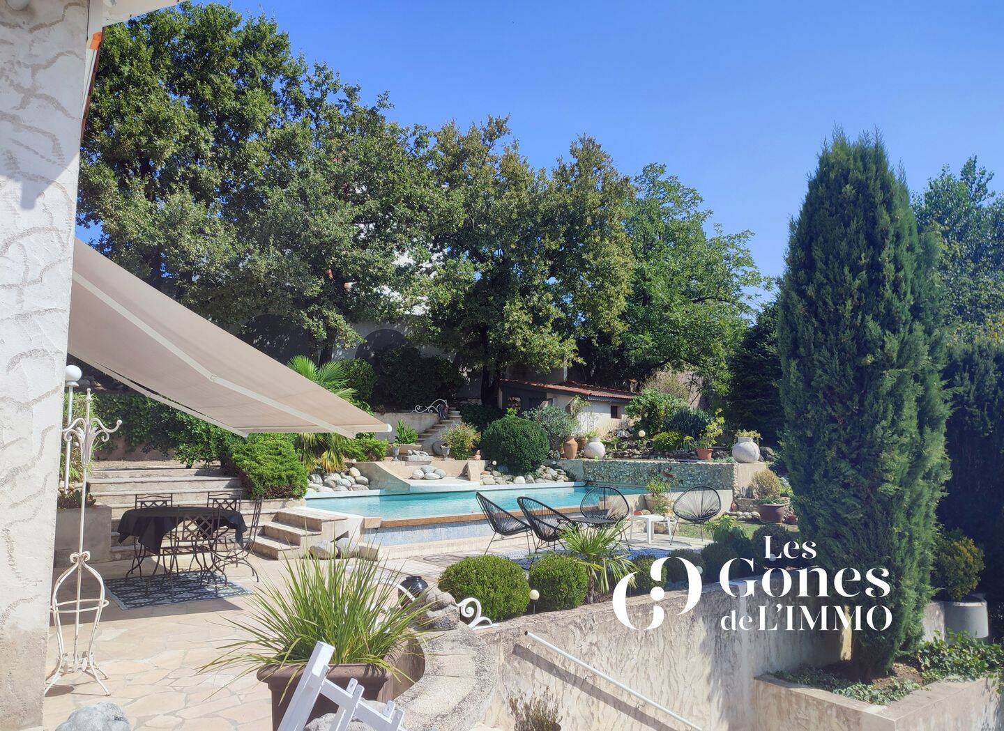 Maison 6 pièces 209 m² · à Francheville · 209,1 m² · 2 500 €