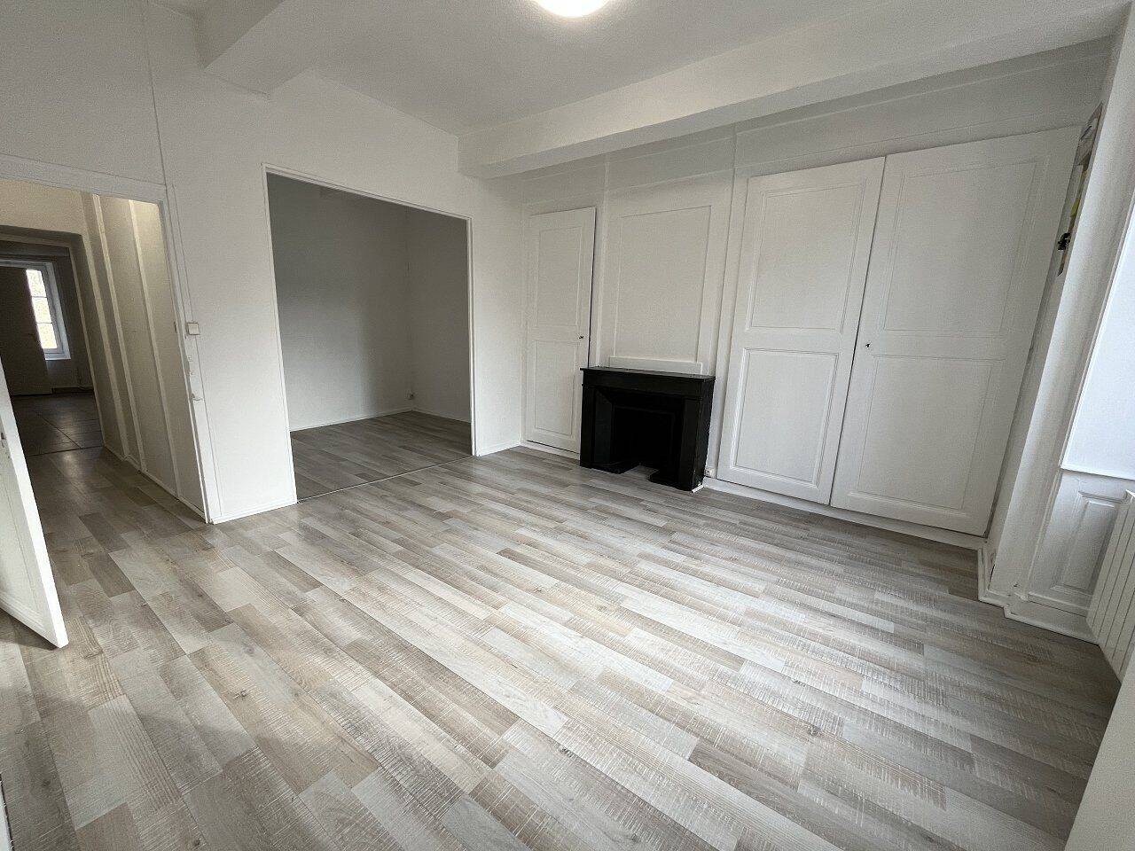 Appartement 3 pièces 71 m² · à Crémieu · 71 m² · 680 €