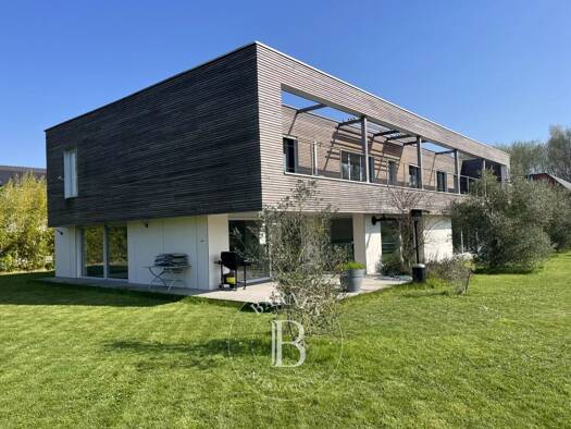 Maison à vendre 1 385 000 € 6 pièces 4 chambres 348 m² 1 571 m² de terrain Mérignies 59710