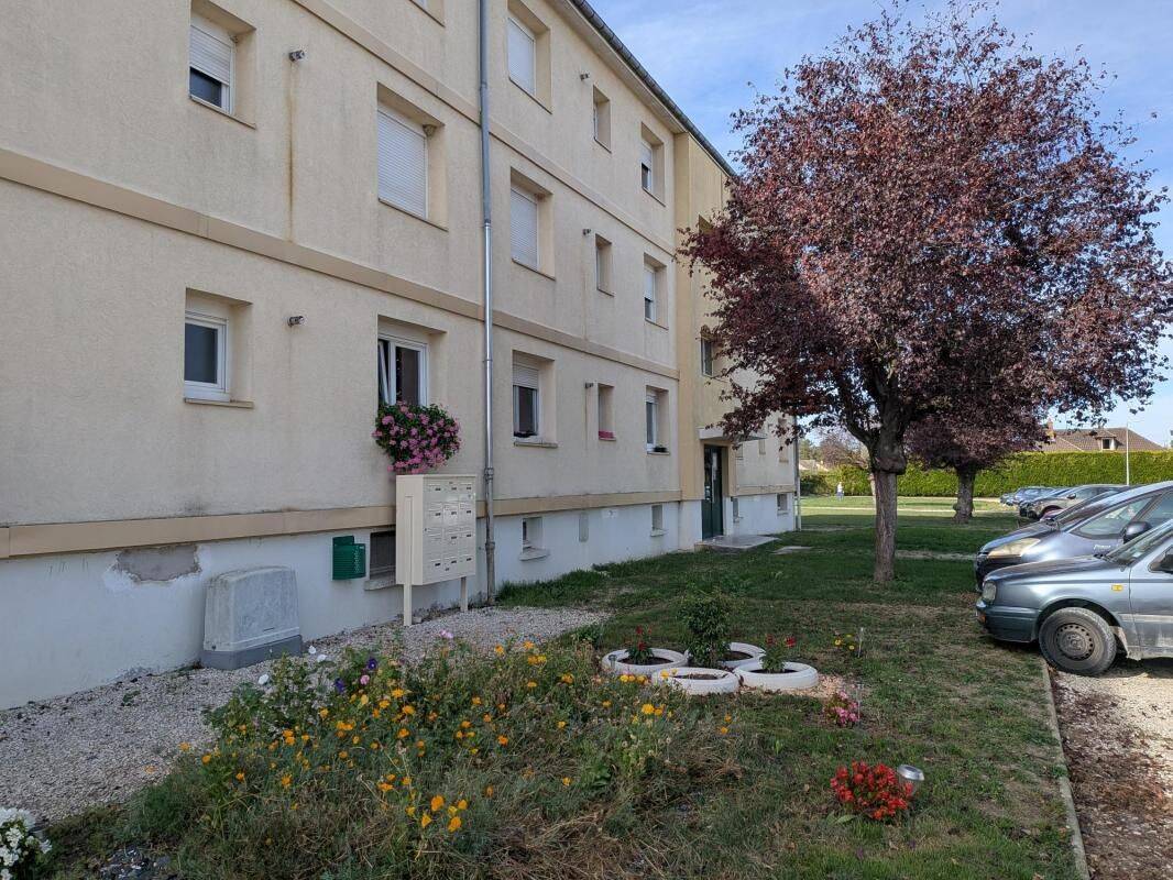 Appartement 3 pièces 55 m² · à Vaudes · 55 m² · 337 €/mois