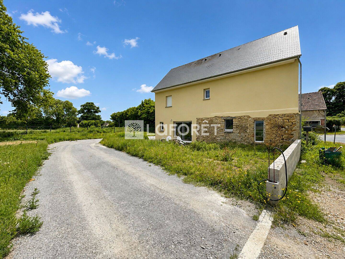 Maison 4 pièces 128 m² · à Saint Pierre Langers · 128 m² · 240 000 €