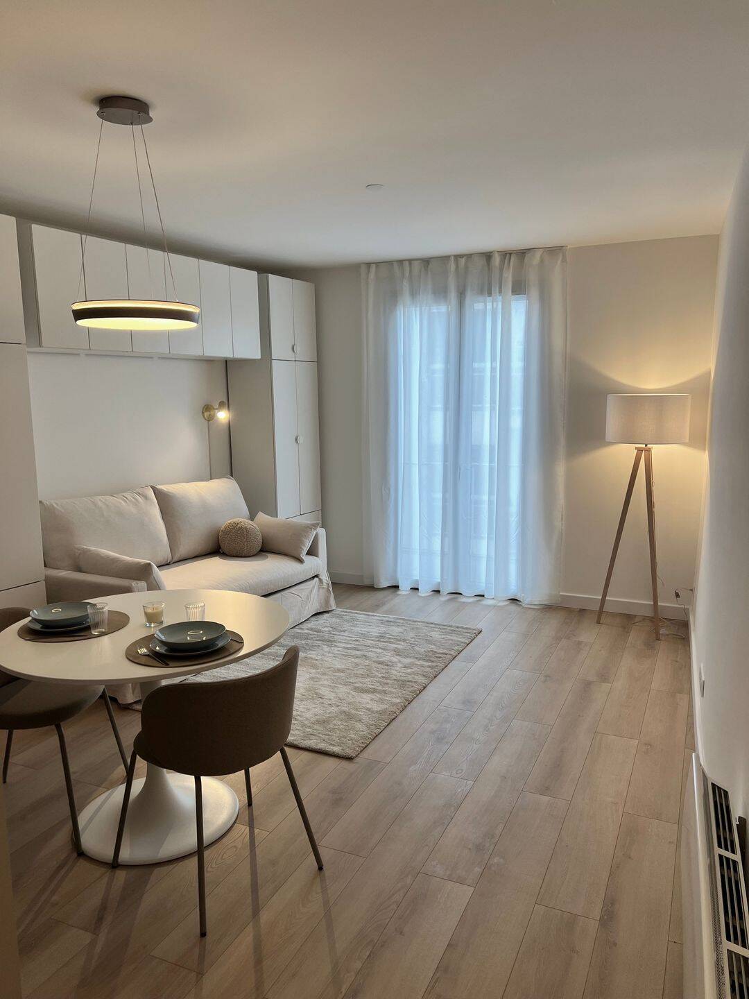 Appartement 1 pièce 33 m² · à Évian-les-Bains · 33 m² · 950 €/mois