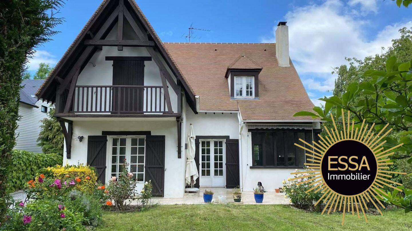 Maison 10 pièces 220 m² · à Saint-Nom-la-Bretèche · 220 m² · 700 000 €