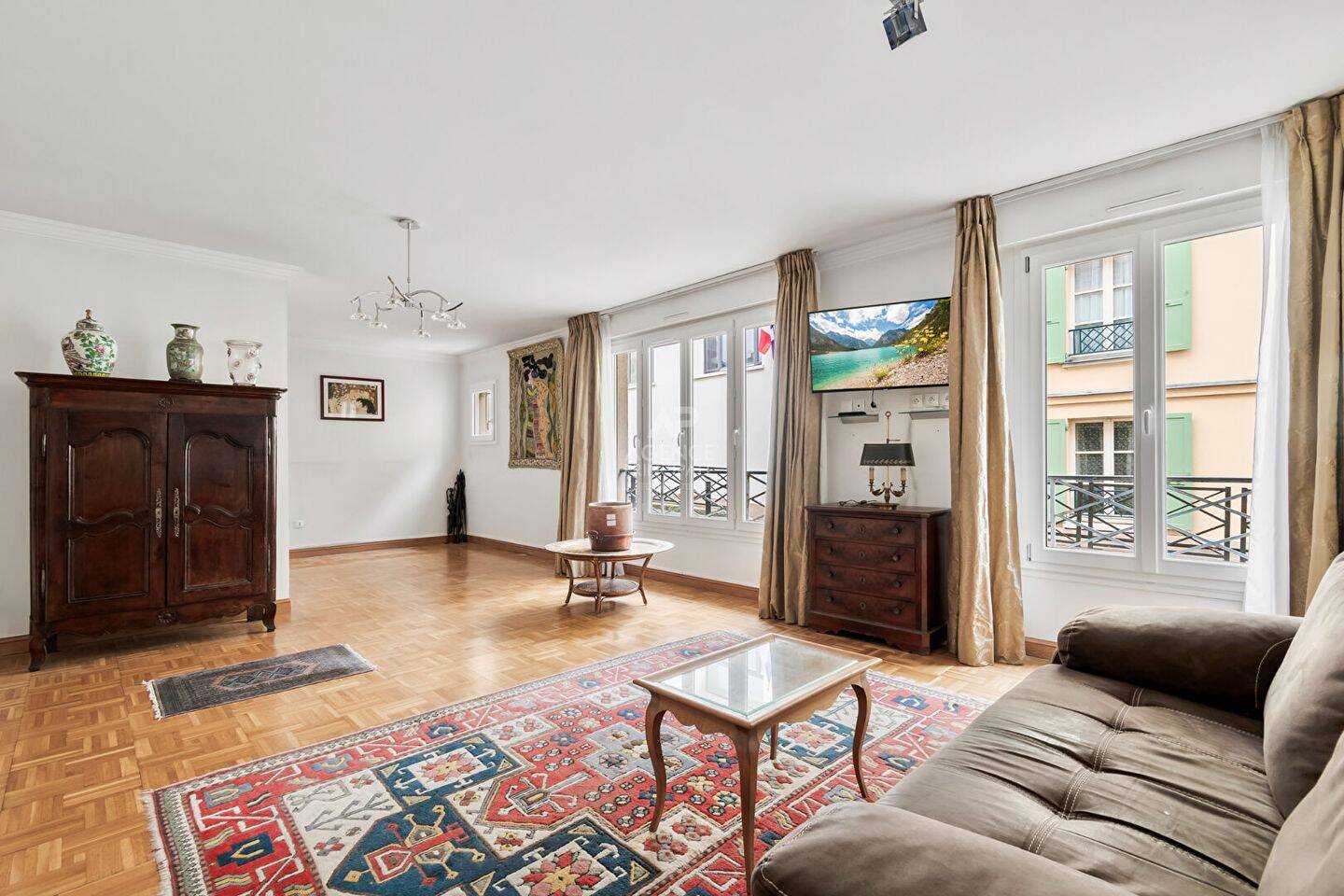 Appartement 5 pièces 95 m² · à Saint-Germain-en-Laye · 95 m² · 2 400 €