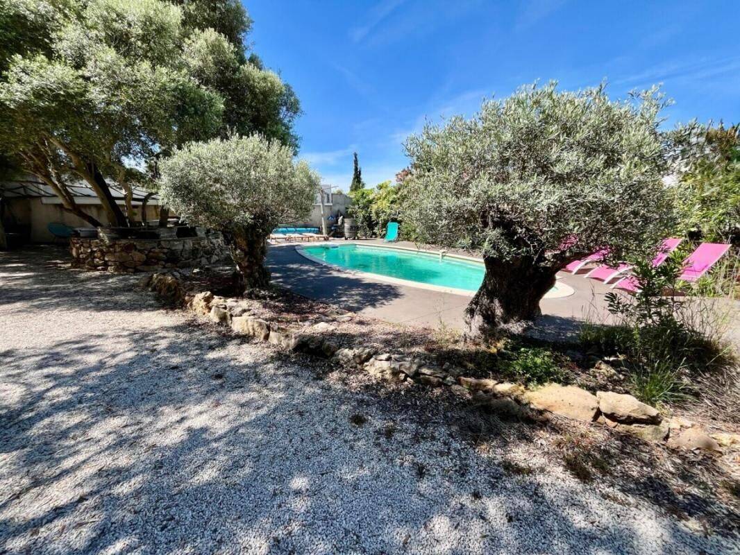 Maison 5 pièces 180 m² · à Balaruc-les-Bains · 180 m² · 799 900 €