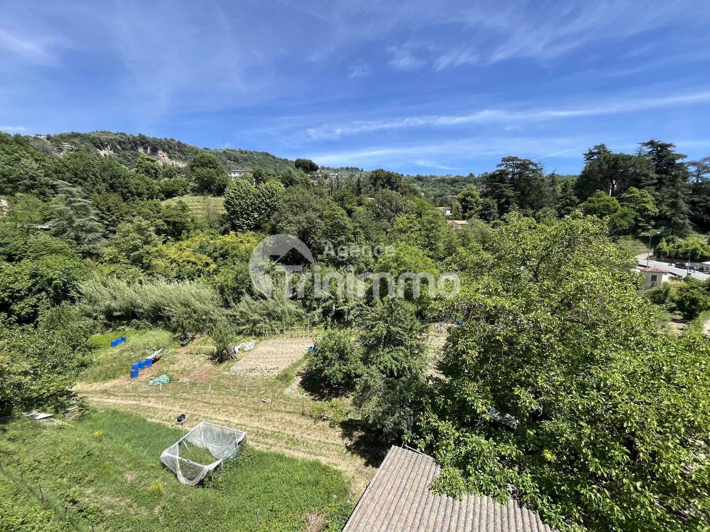 Maison 9 pièces 265 m² · à Contes · 265 m² · 543 000 €