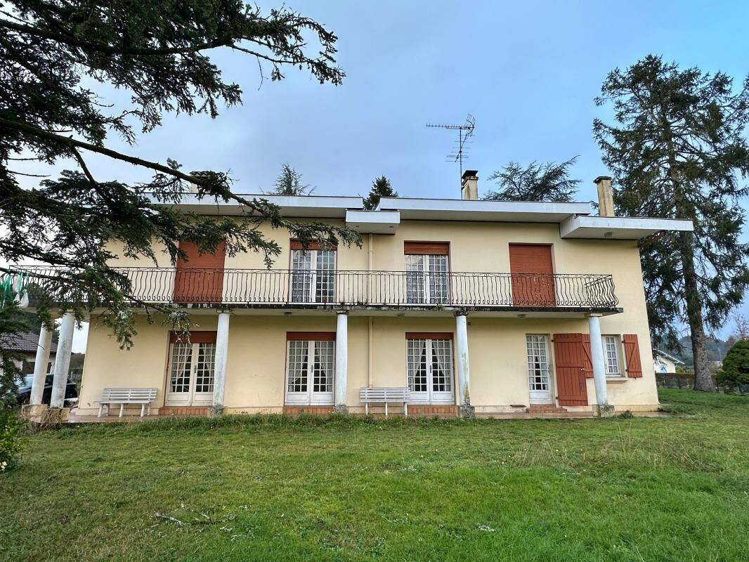 Maison 11 pièces 253 m² · à Magescq · 253 m² · 450 000 €