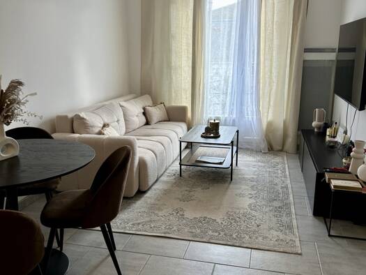 Appartement à vendre 69 000 € 2 pièces 1 chambre 40 m² Étage 2/3 Couronne Centrale Bourges 18000