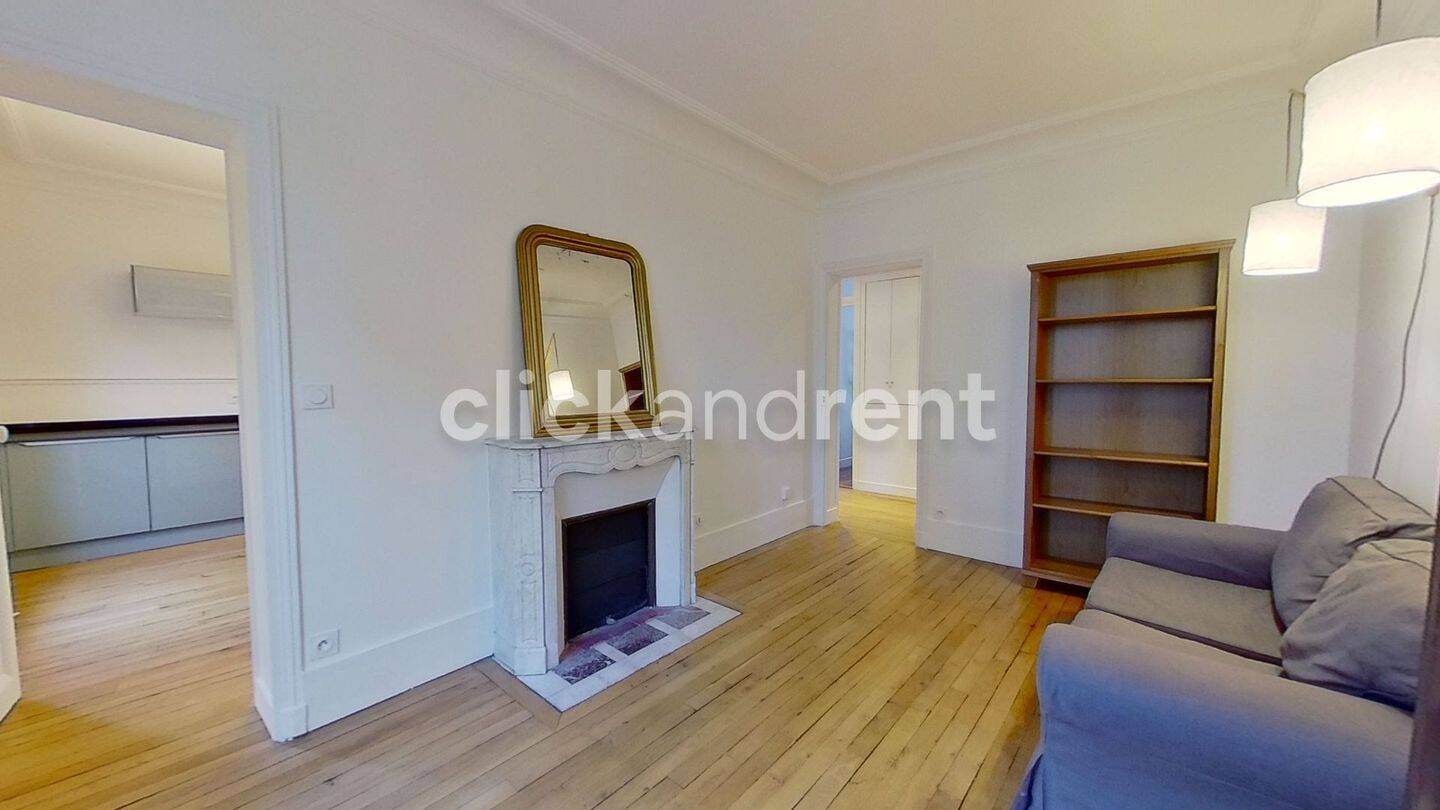 Appartement 3 pièces 65 m² · à Paris 15ème Arrondissement · 65 m² · 2 118 €/mois