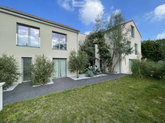 Maison à vendre 1 140 000 € 8 pièces 6 chambres 300 m² 904 m² de terrain Cormontreuil 51350