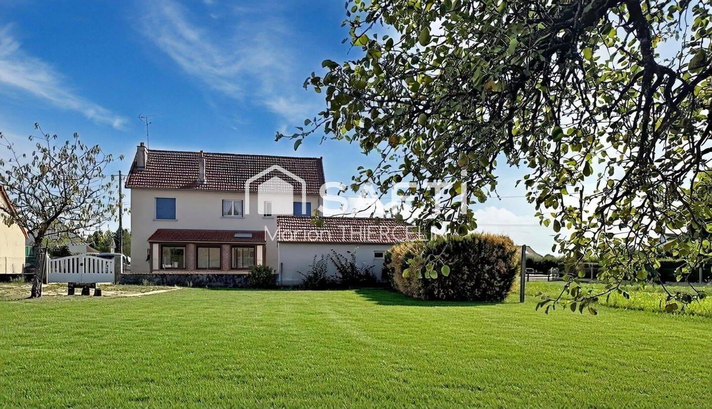 Maison 6 pièces 151 m² · à Vitry-aux-Loges · 151 m² · 205 000 €