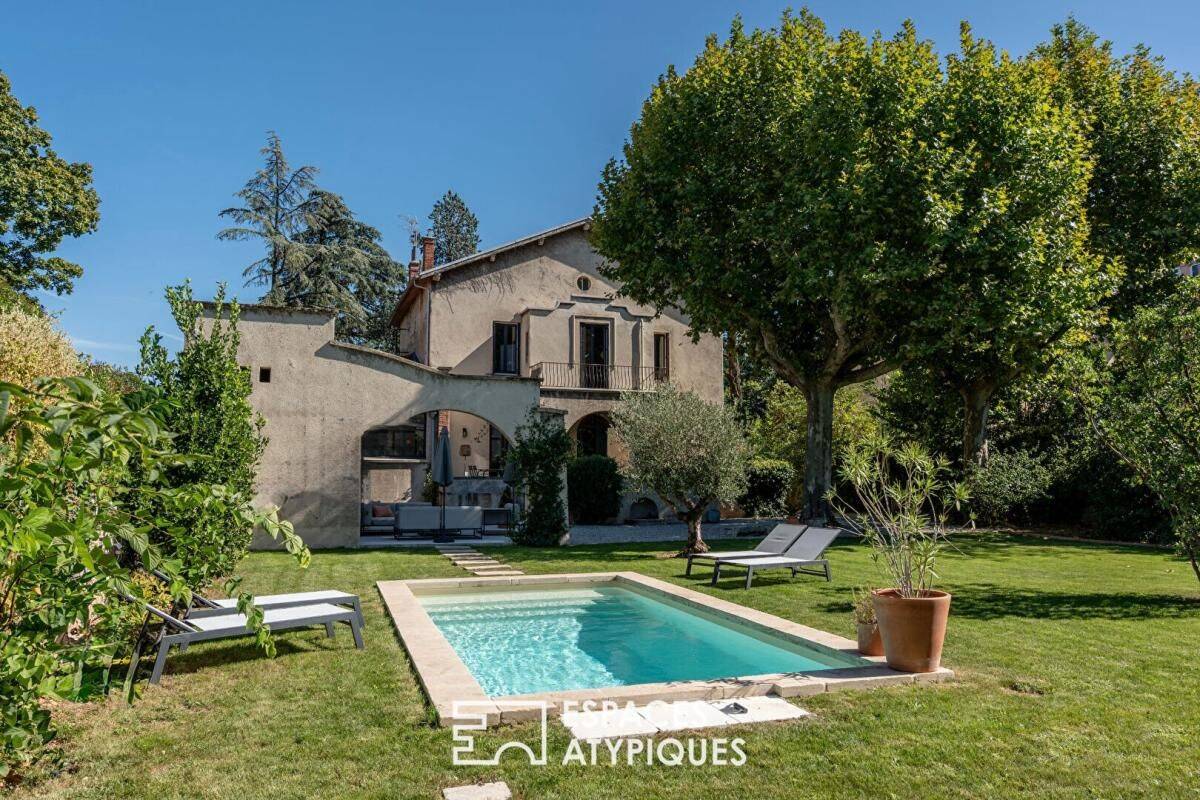 Maison 9 pièces 320 m² · à Valence · 320 m² · 995 000 €