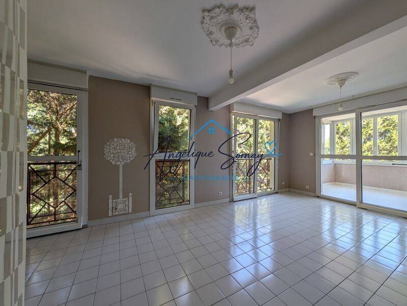 Appartement 3 pièces 70 m² · à Pierre-de-Bresse · 70 m² · 144 000 €