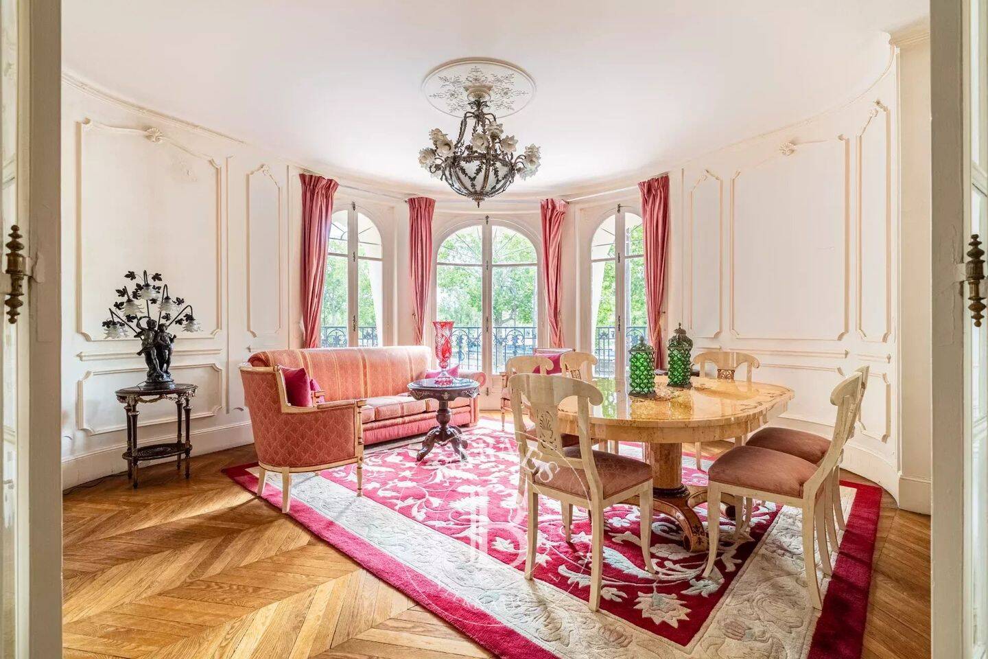 Appartement 7 pièces 221 m² · à Paris 16ème Arrondissement · 221,1 m² · 4 580 000 €