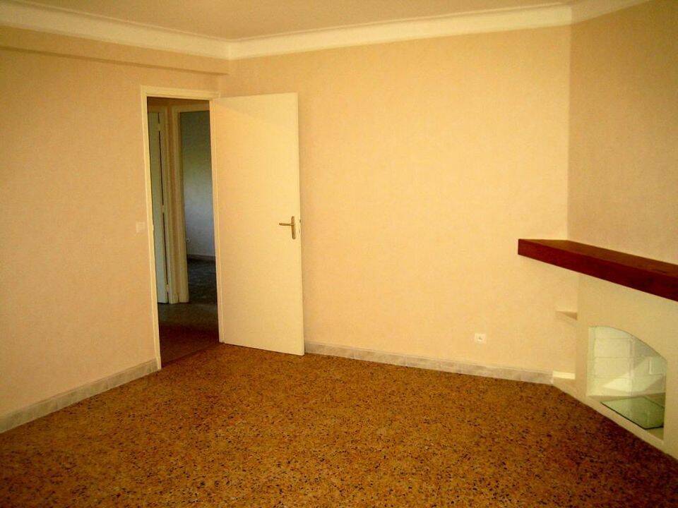 Appartement 3 pièces 54 m² · à Bastia · 54 m² · 723 €