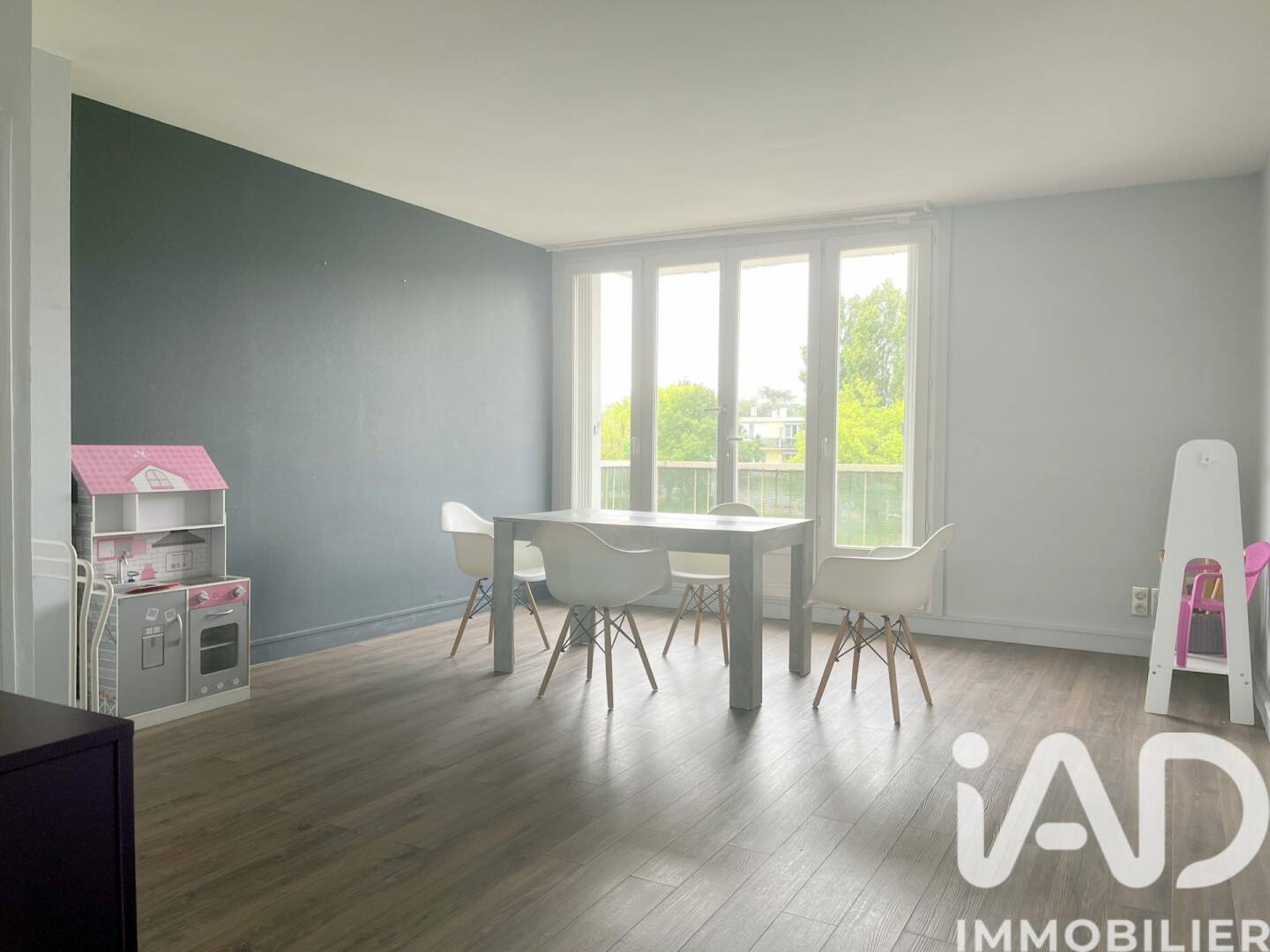 Appartement 3 pièces 69 m² · à Saint-Michel-sur-Orge · 68,6 m² · 150 000 €