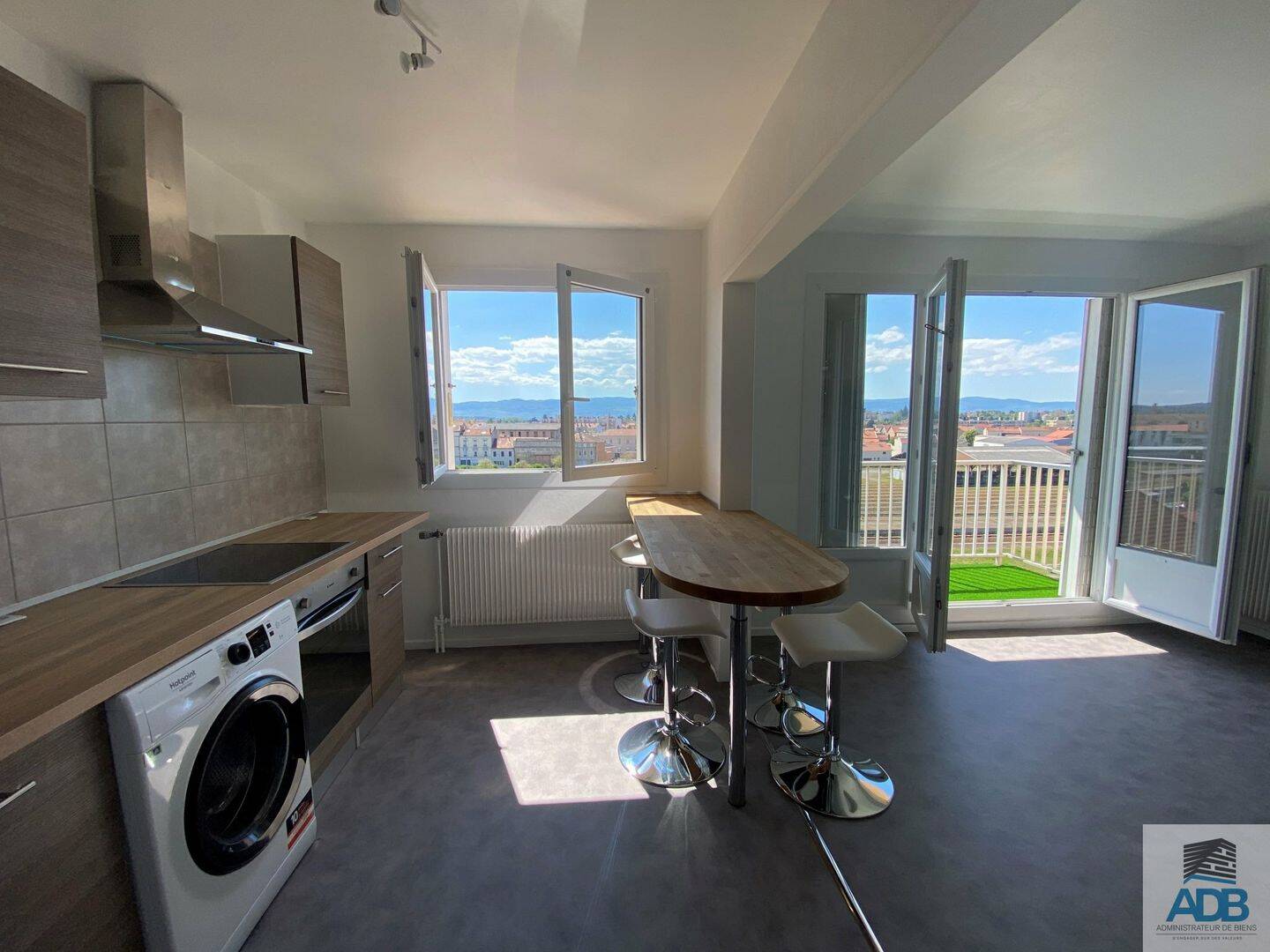 Appartement 2 pièces 48 m² · à Roanne · 48 m² · 531 €