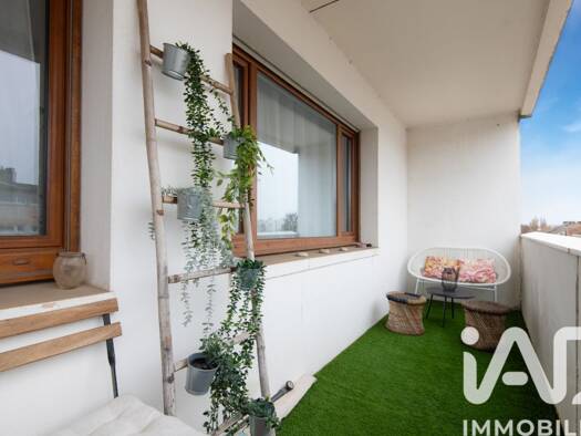 Appartement à vendre 219 000 € 4 pièces 2 chambres 105 m² Étage 3/4 Nord Ouest Talange 57525