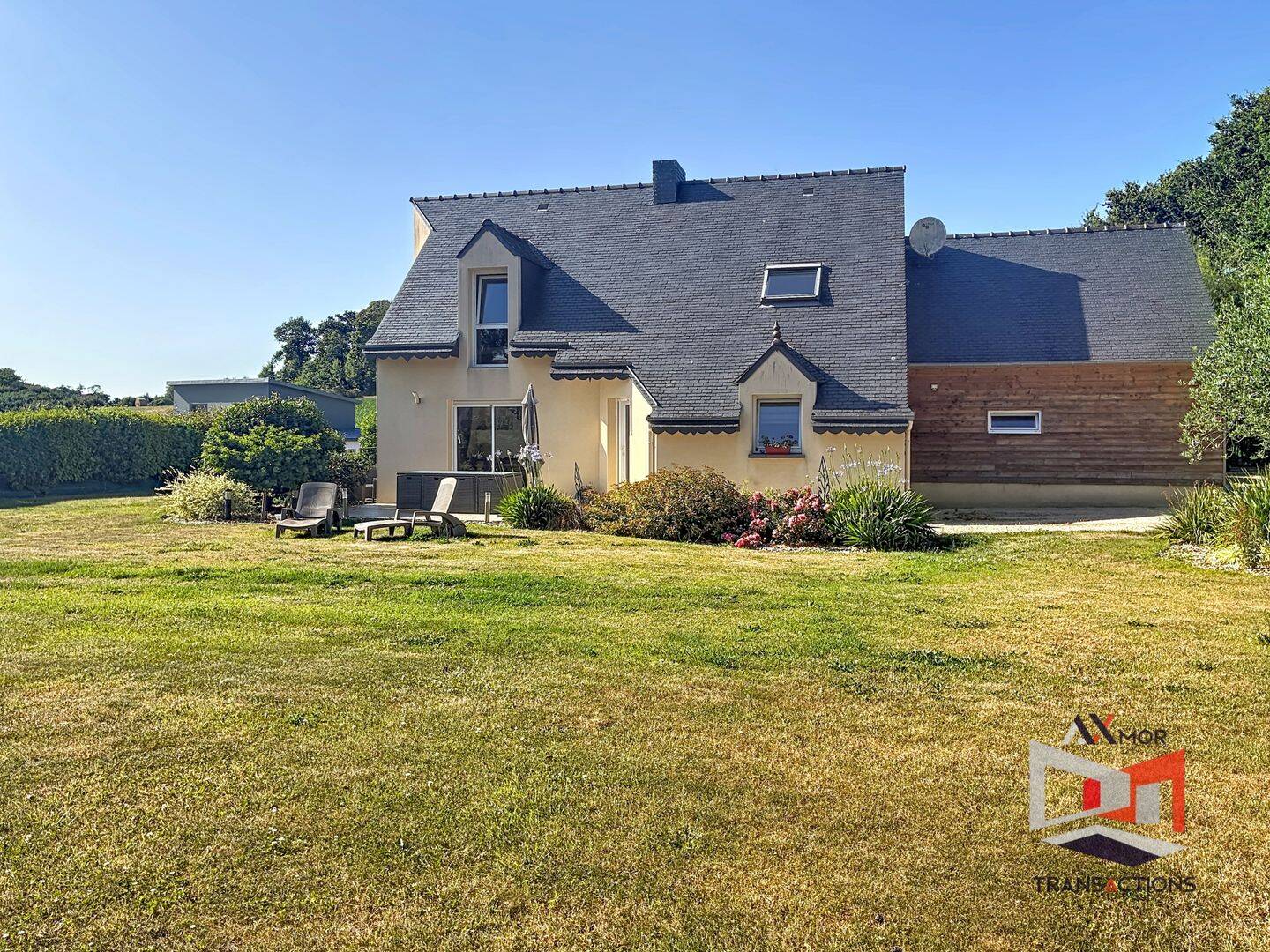 Maison 5 pièces 128 m² · à Ploubezre · 128 m² · 369 250 €